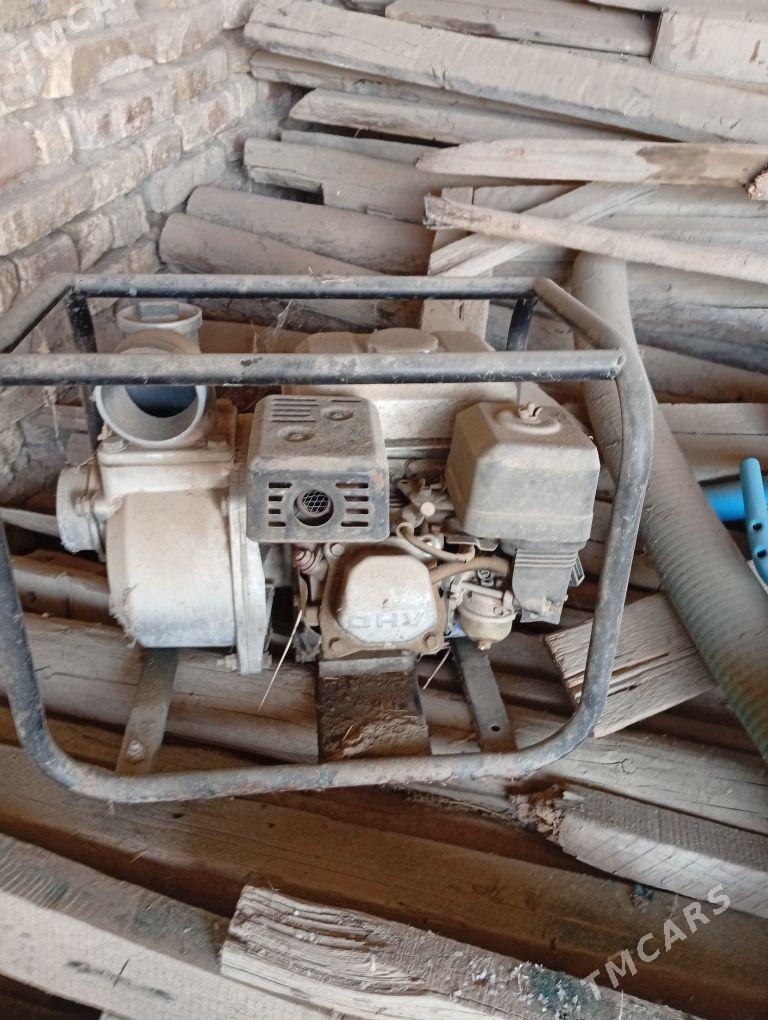 zwarşny aparat,benzin nasos - Мары - img 2