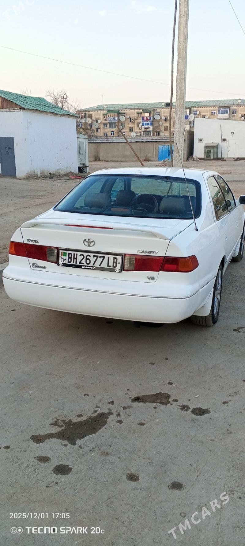 Toyota Camry 2000 - 125 000 TMT - Туркменабат - img 2