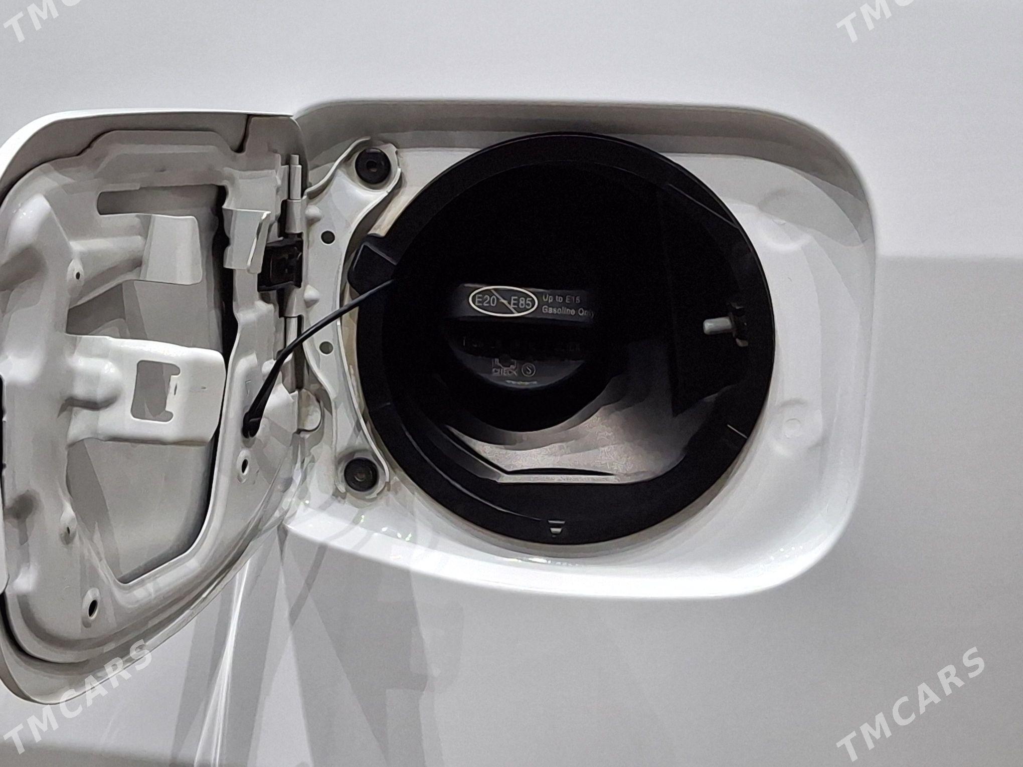 Toyota Corolla 2014 - 197 000 TMT - Туркменабат - img 7