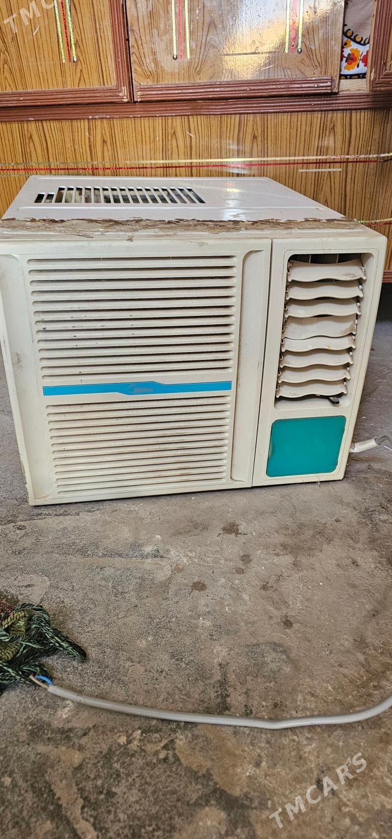 Kandisaner - Байрамали - img 1