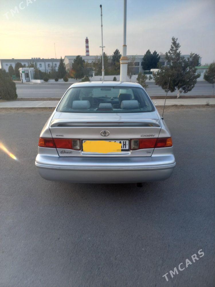 Toyota Camry 2002 - 141 000 TMT - 5 мкр - img 3