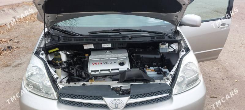 Toyota Sienna 2003 - 260 000 TMT - Дашогуз - img 6