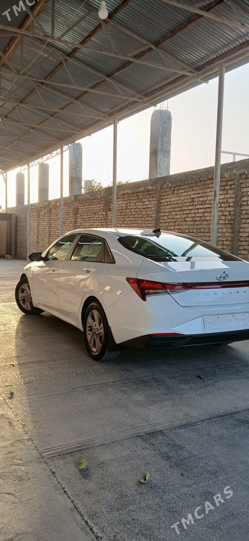 Hyundai Elantra 2021 - 260 000 TMT - Ашхабад - img 4