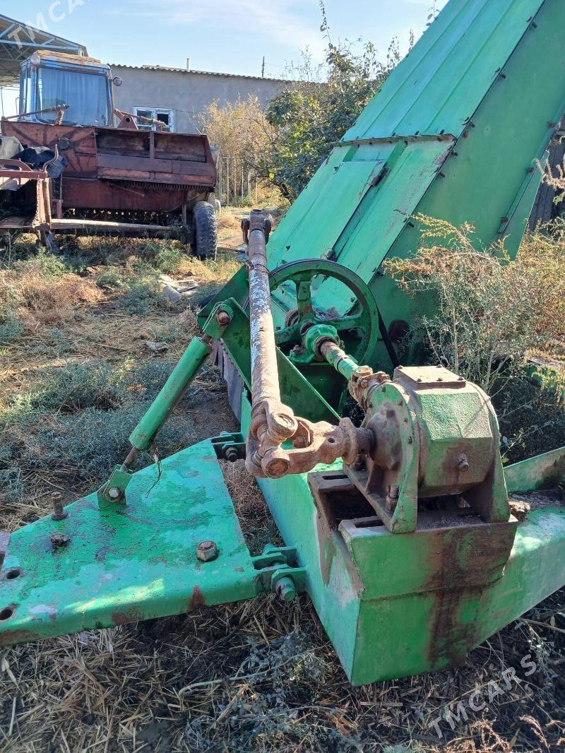 MTZ 80 1993 - 30 000 TMT - Ýaşlyk - img 3