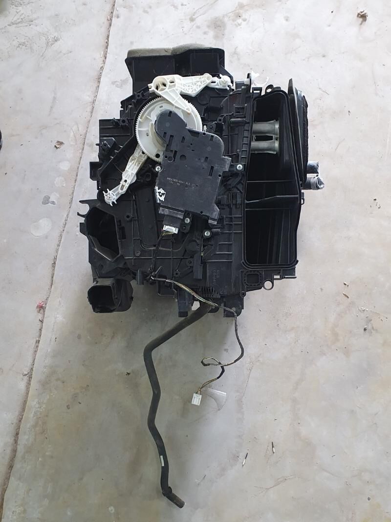 pec korpus 2018 camry 1 400 TMT - Тязе заман - img 2