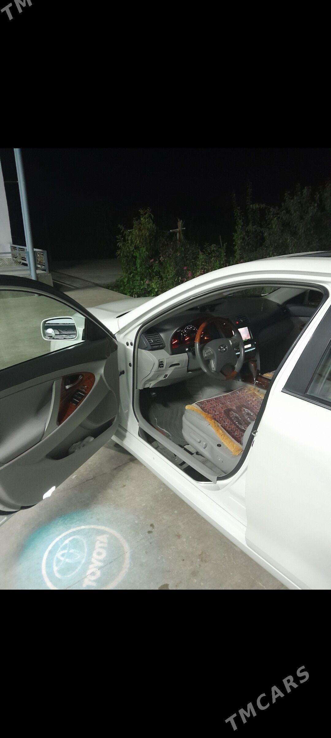 Toyota Camry 2008 - 180 000 TMT - Дашогуз - img 4