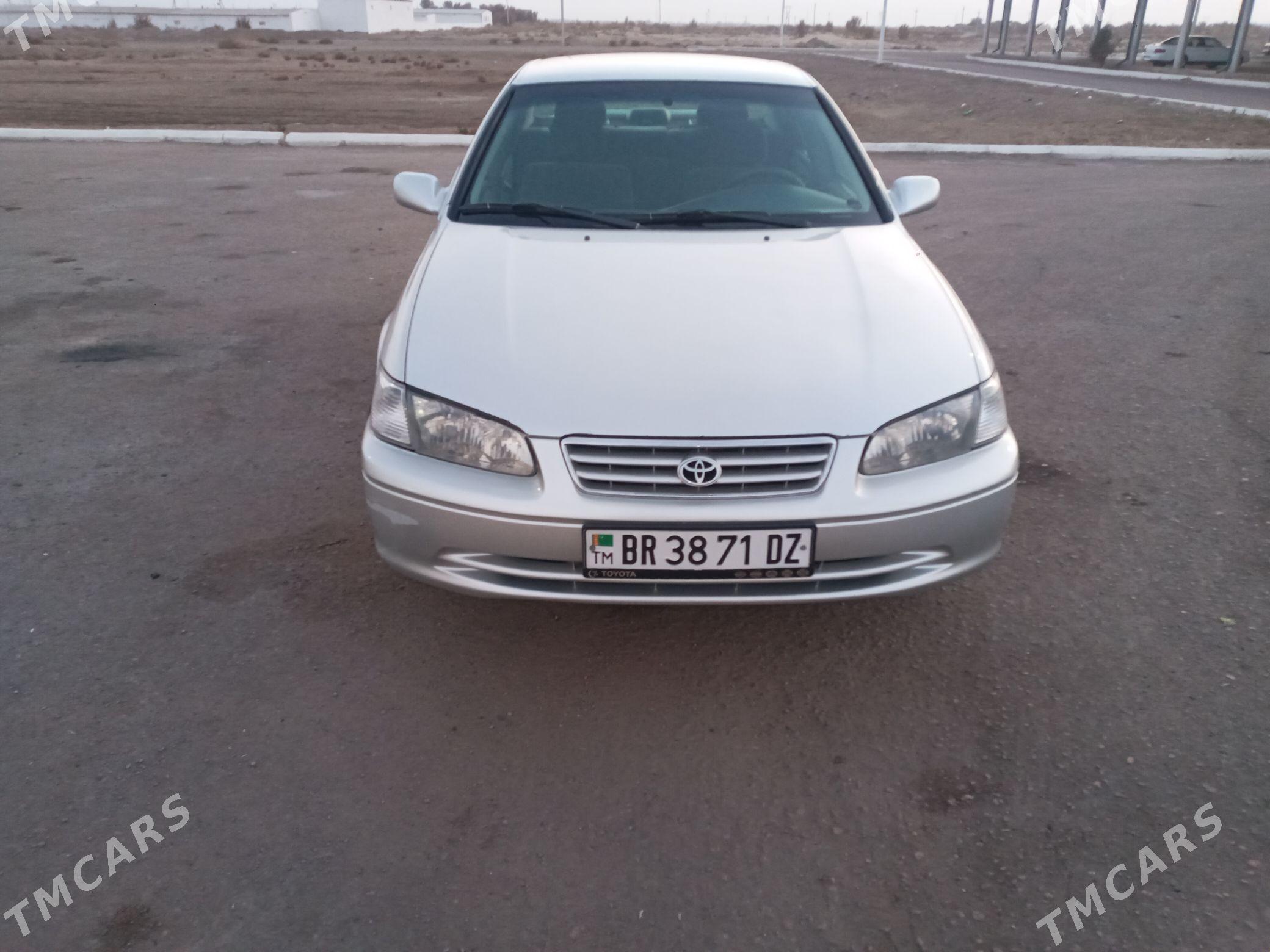 Toyota Camry 2001 - 165 000 TMT - Болдумсаз - img 1