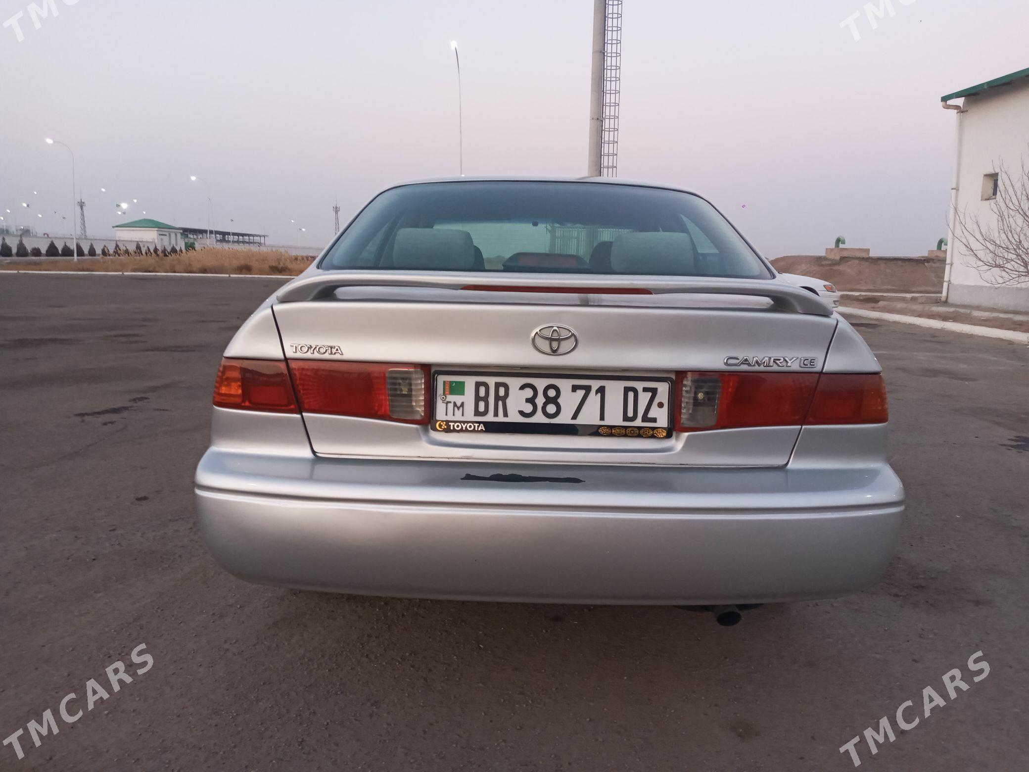 Toyota Camry 2001 - 165 000 TMT - Болдумсаз - img 2