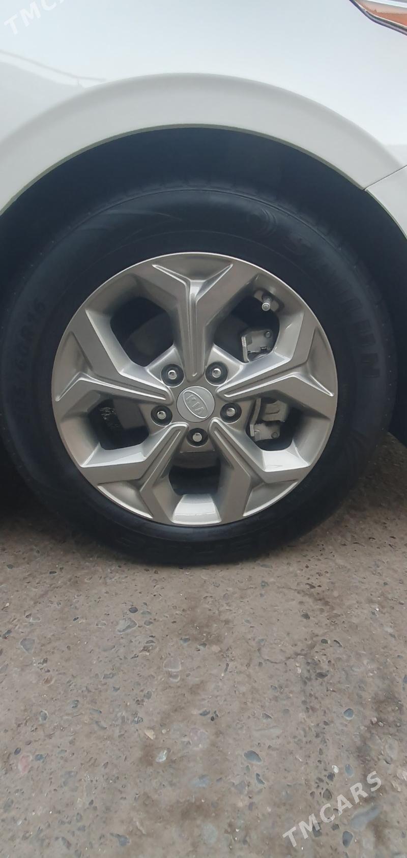 Kia Forte 2021 - 220 000 TMT - Мары - img 9