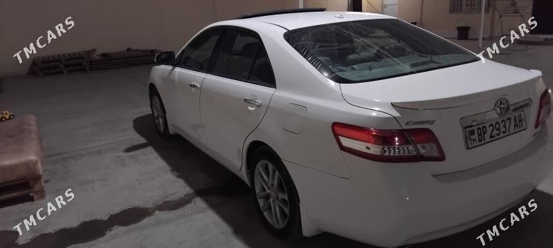 Toyota Camry 2010 - 210 000 TMT - Гёкдепе - img 4