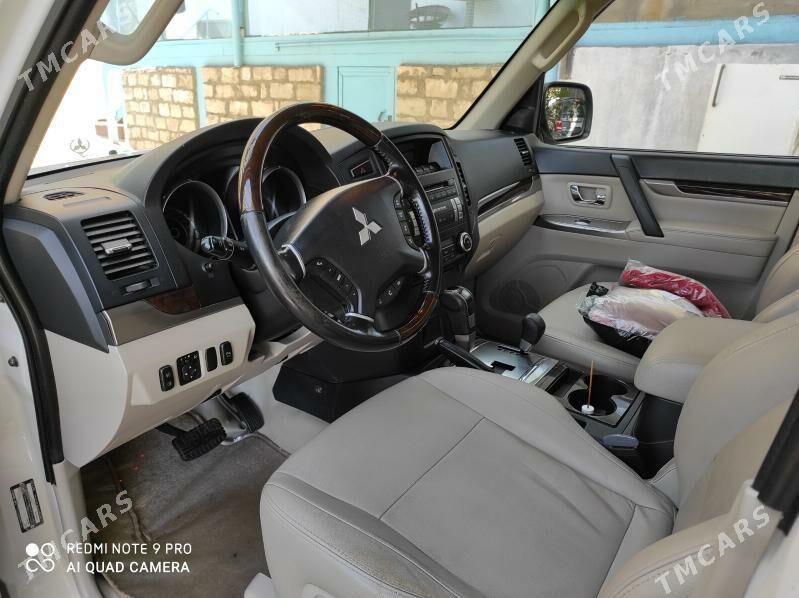 Mitsubishi Pajero 2012 - 335 000 TMT - Туркменбаши - img 6