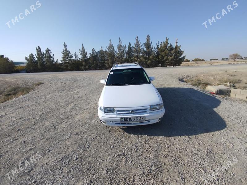 Opel Astra 1994 - 45 000 TMT - Бахарден - img 2