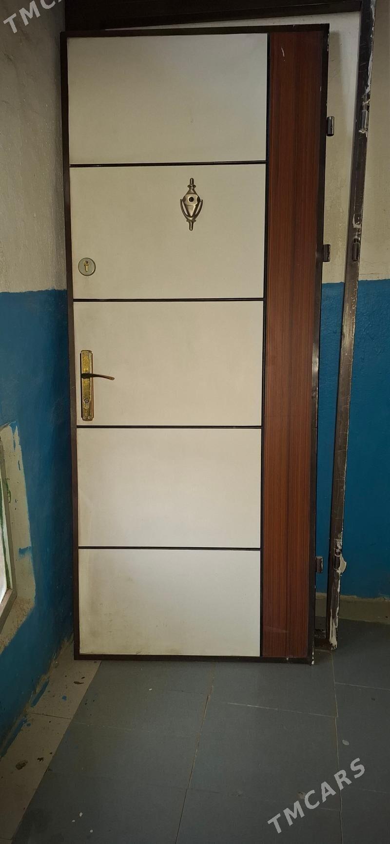 Daşky gapy - Parahat 4 - img 2