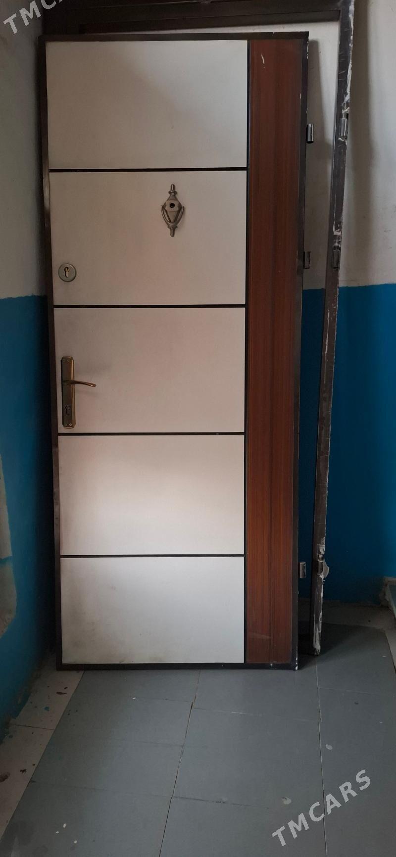 Daşky gapy - Parahat 4 - img 3