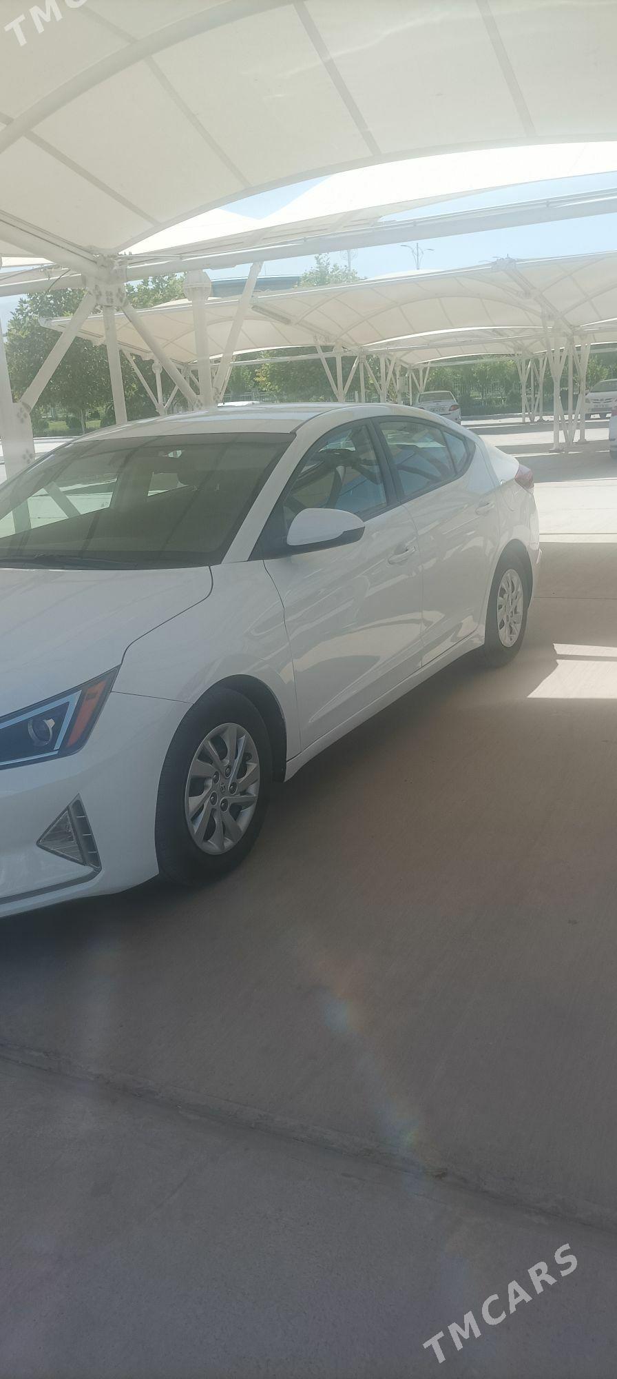 Hyundai Elantra 2019 - 200 000 TMT - Бузмеин - img 1