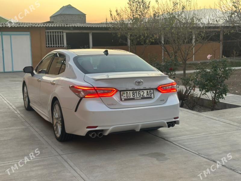 Toyota Camry 2019 - 360 000 TMT - Ашхабад - img 4