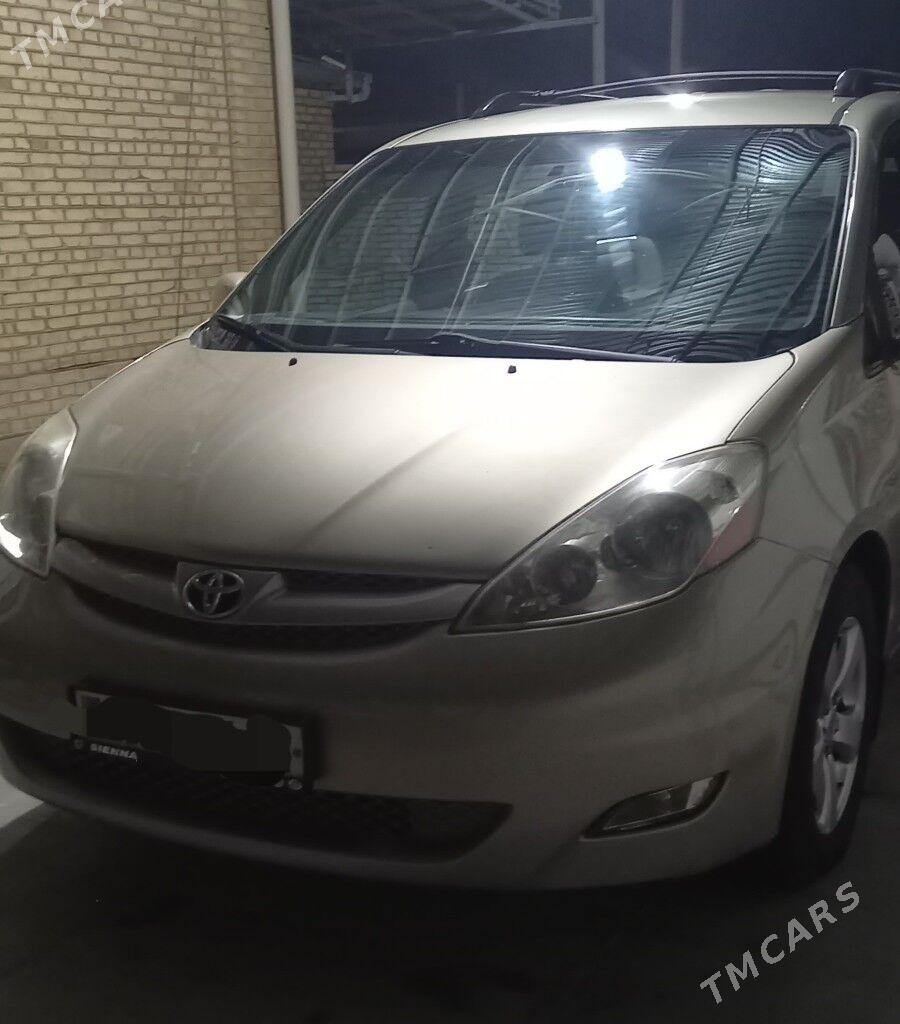 Toyota Sienna 2007 - 260 000 TMT - Мары - img 3