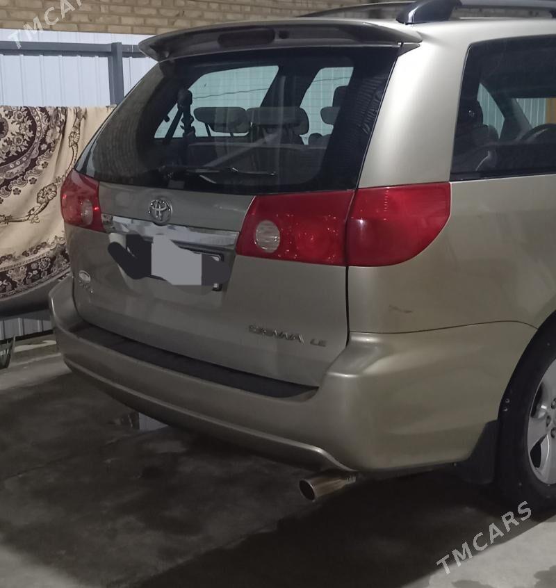 Toyota Sienna 2007 - 260 000 TMT - Мары - img 2
