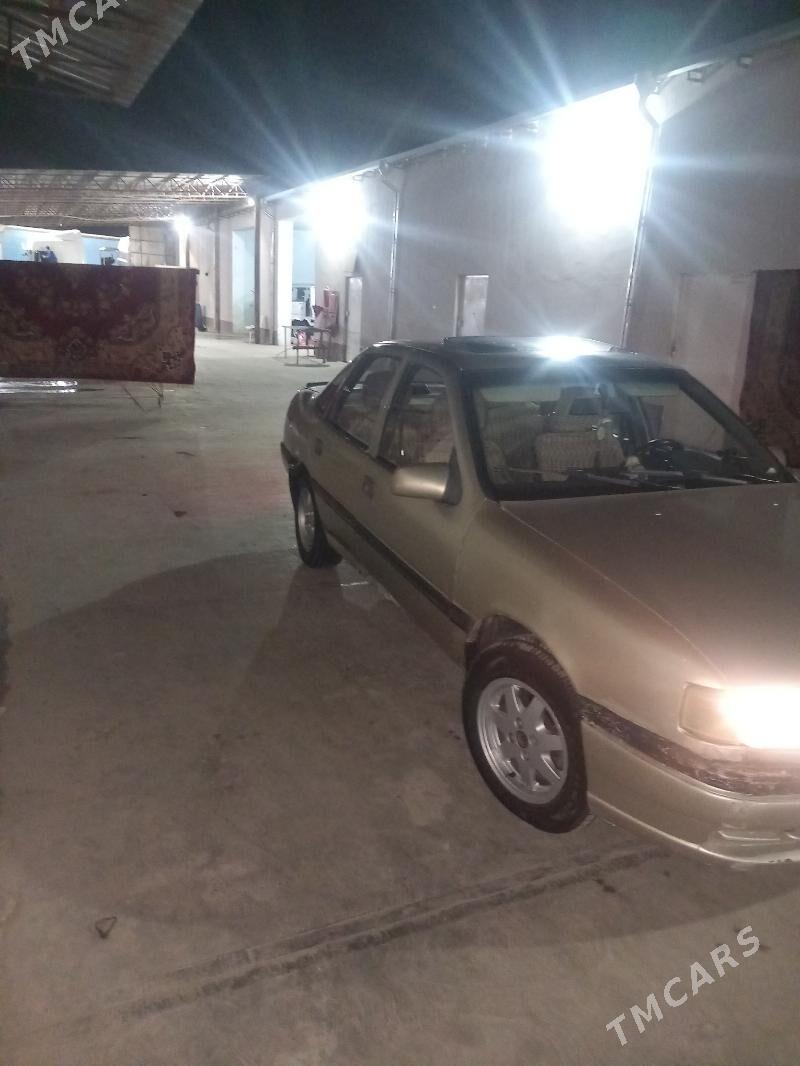 Opel Vectra 1990 - 24 000 TMT - Sakarçäge - img 2