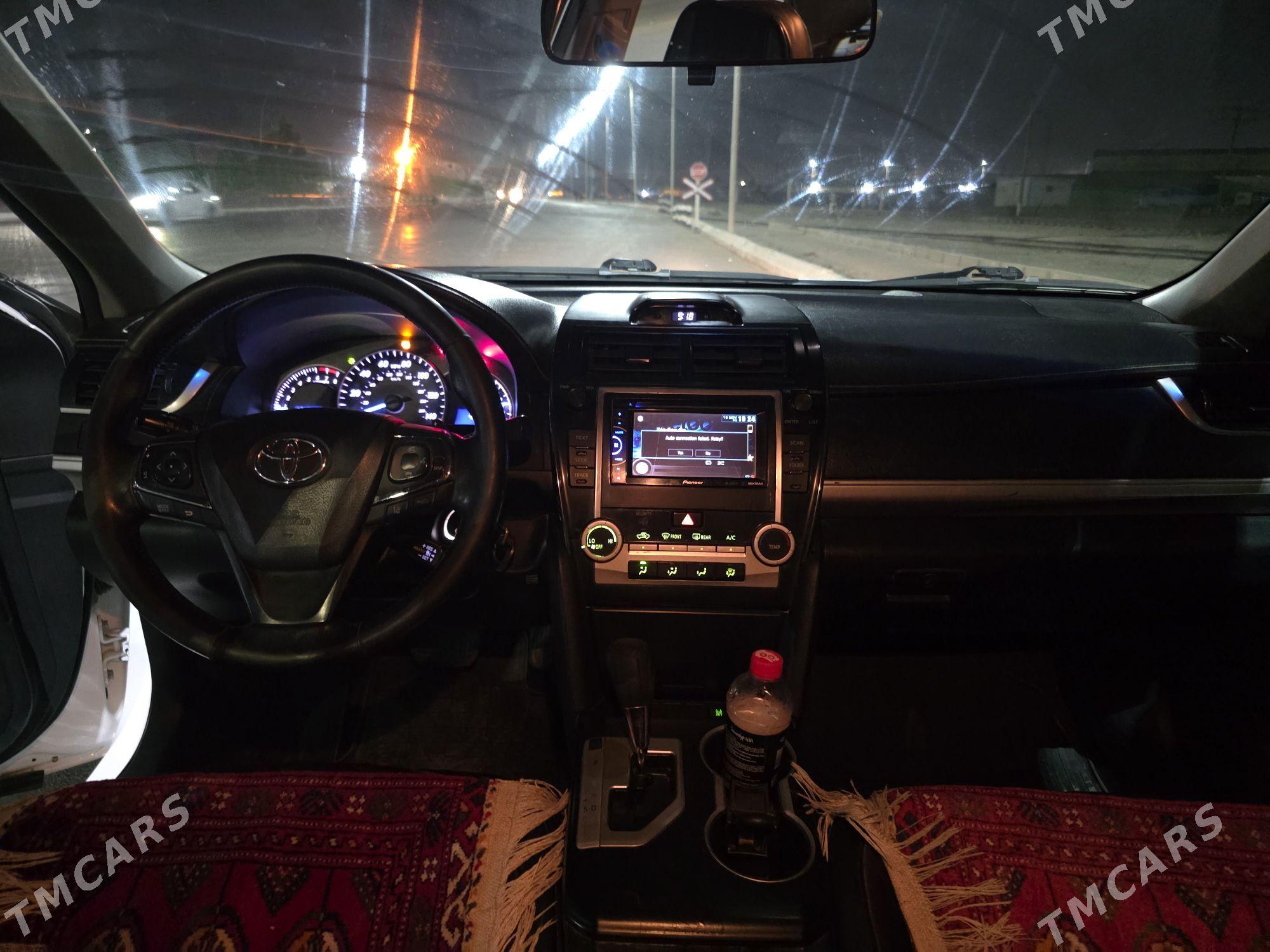 Toyota Camry 2016 - 220 000 TMT - Ýolöten - img 6