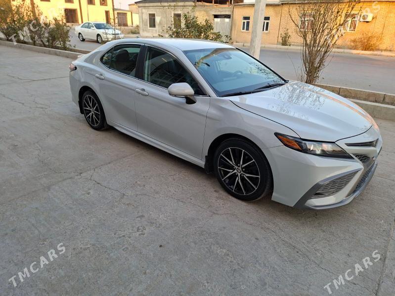 Toyota Camry 2022 - 360 000 TMT - Туркменабат - img 2