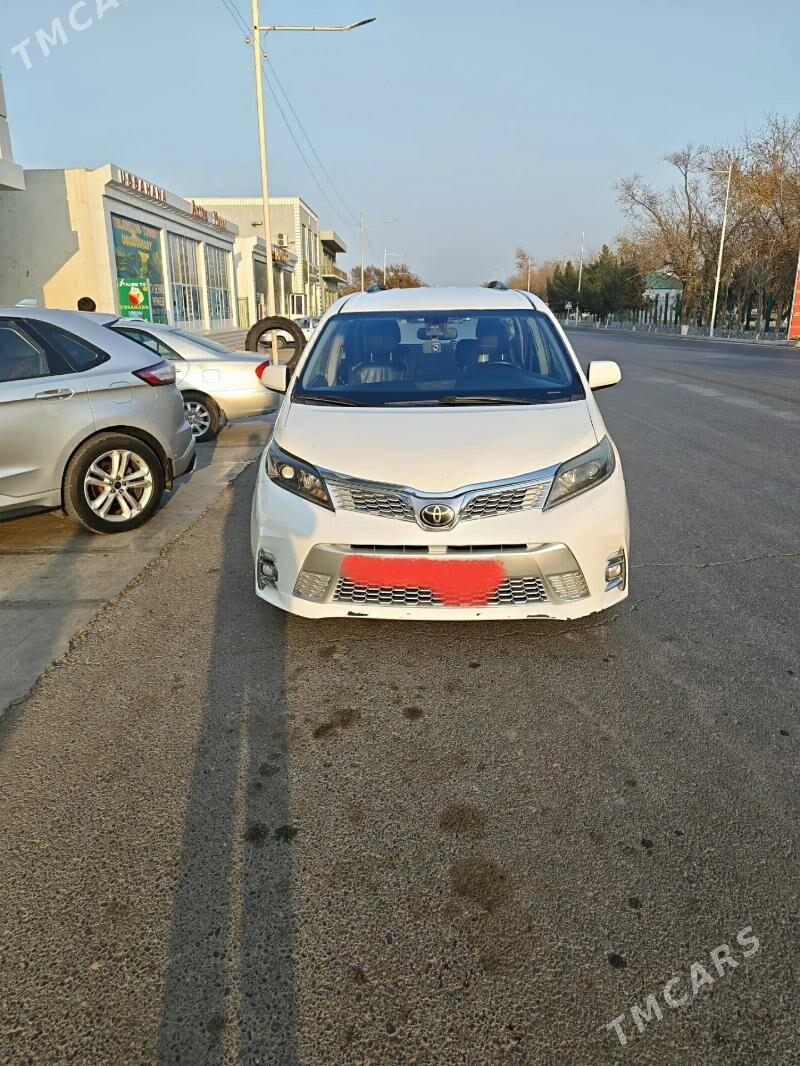 Toyota Sienna 2018 - 385 000 TMT - Mary - img 2