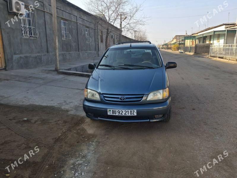 Toyota Sienna 2002 - 160 000 TMT - Дашогуз - img 2
