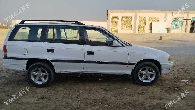 Opel Astra 1992 - 33 000 TMT - Байрамали - img 3