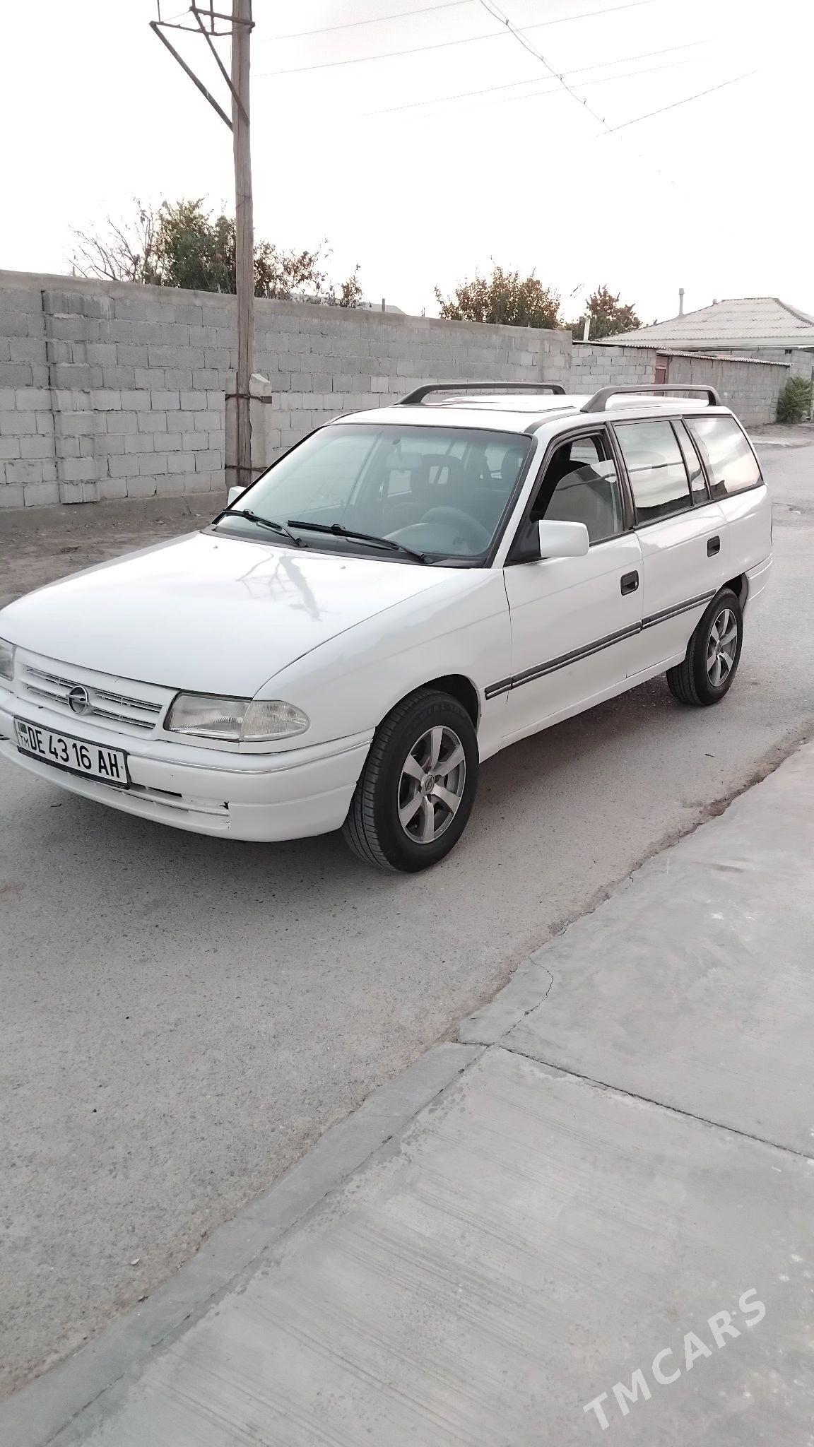 Opel Astra 1993 - 38 000 TMT - Бахарден - img 3