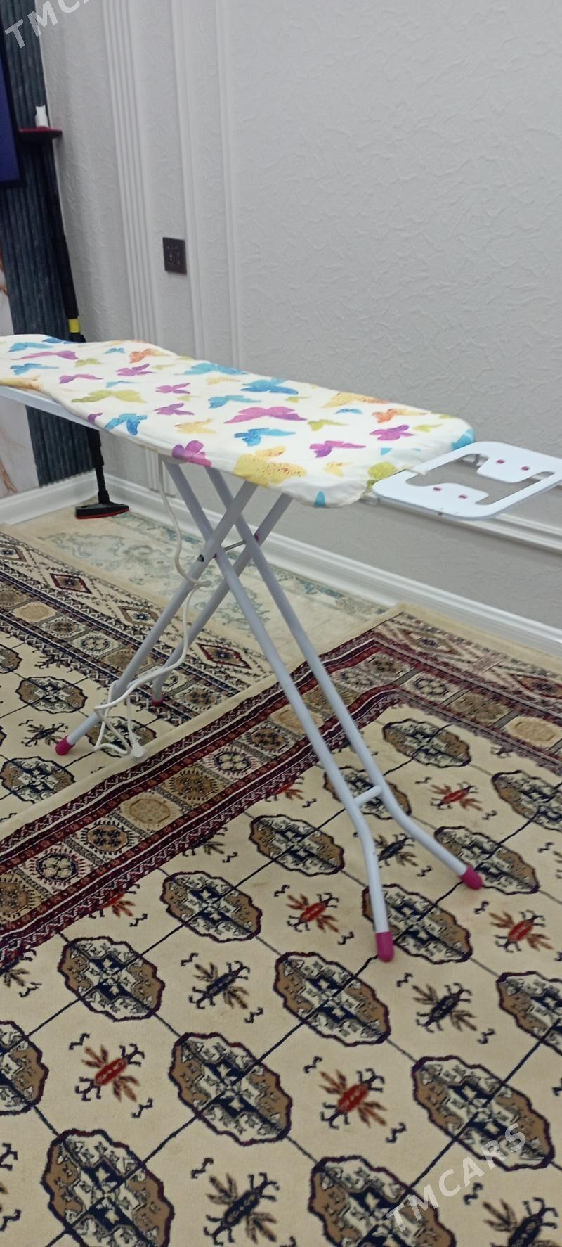 Ütük stoly - Мир 3 - img 1