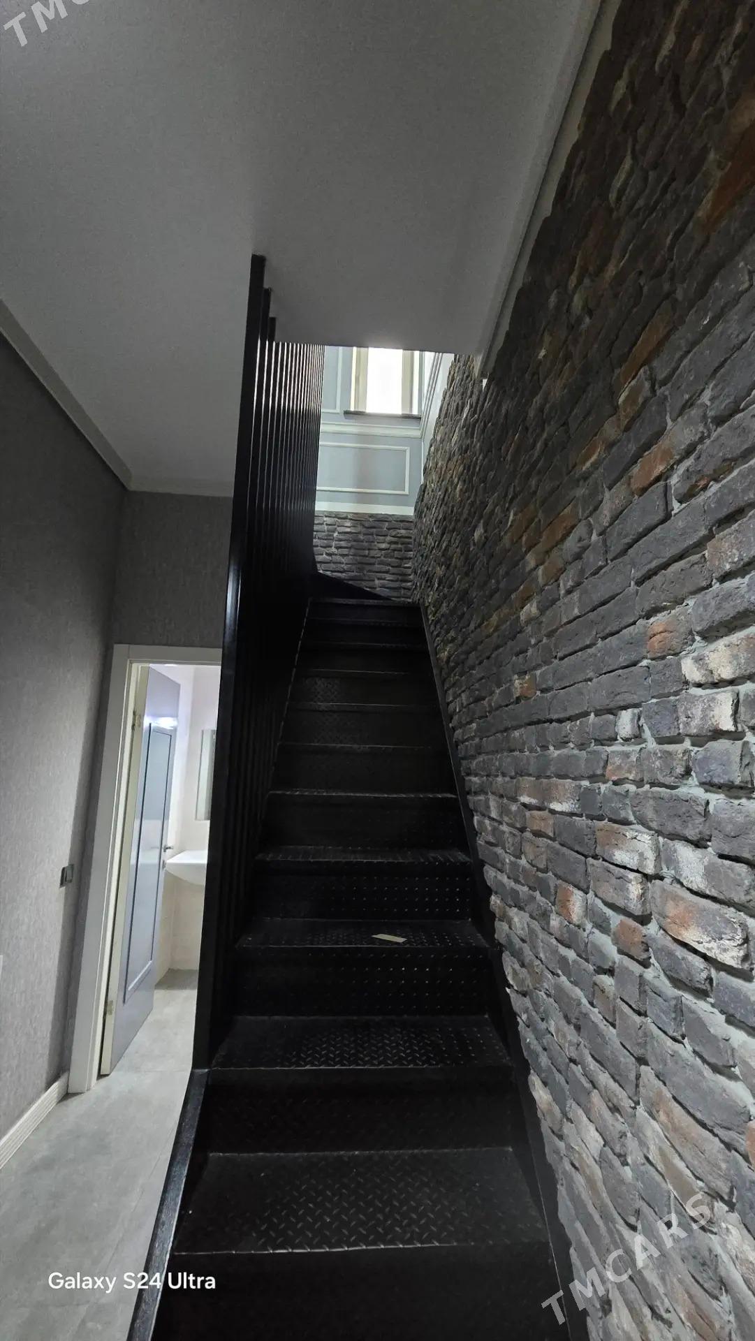 Центр Дублекс 1-2 этаж 4 комн - Kim raýon - img 9