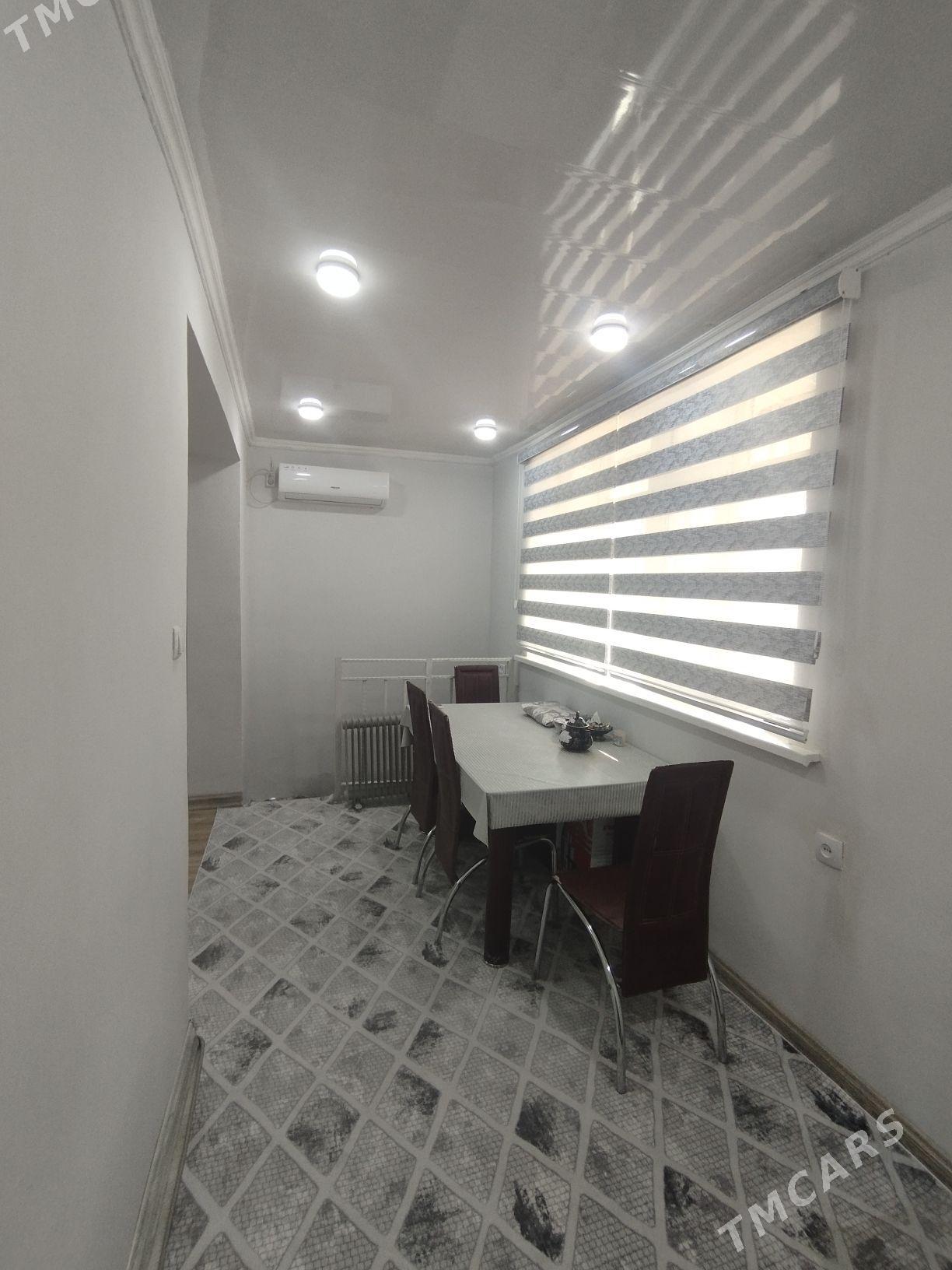 11 мкр 4/1 этаж 2 ком - 11 мкр - img 2