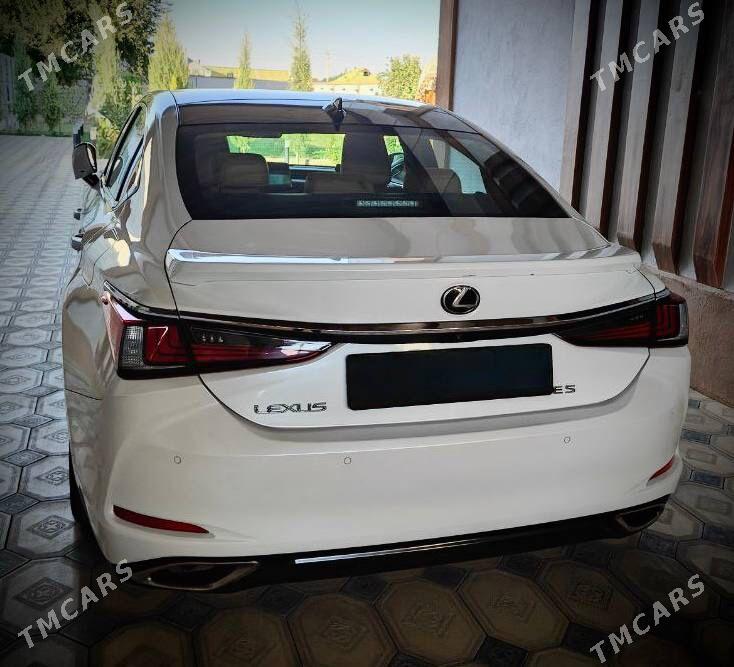 Lexus ES 350 2022 - 750 000 TMT - Ýalkym - img 4