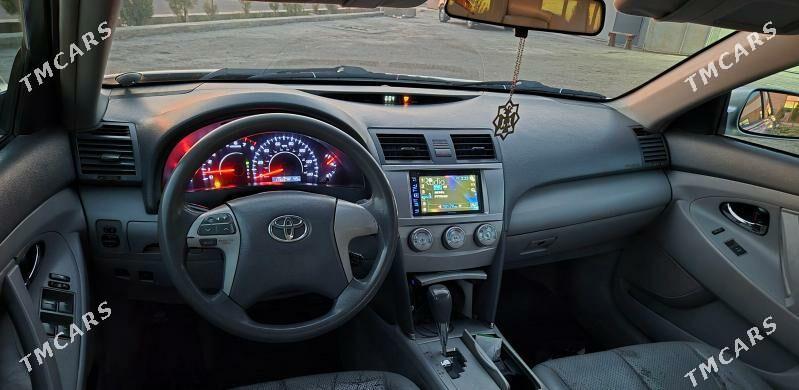 Toyota Camry 2010 - 186 000 TMT - Дашогуз - img 3