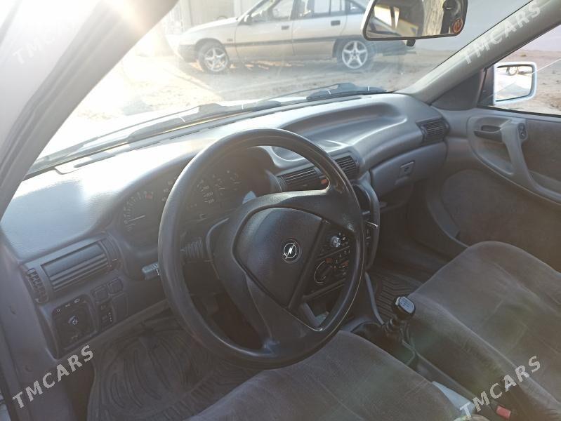 Opel Astra 1993 - 45 000 TMT - Балканабат - img 4