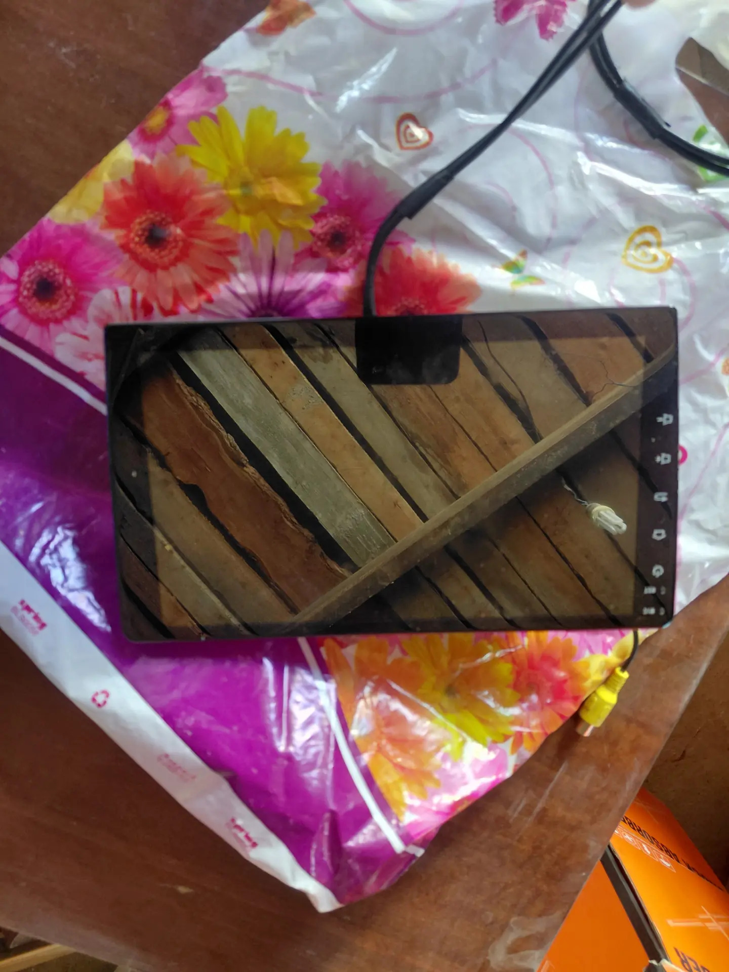 Androýid televizer 600 TMT - 30 мкр - img 1