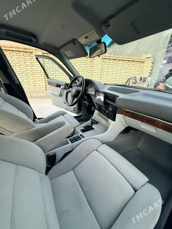 BMW E34 1992 - 110 000 TMT - Балканабат - img 7