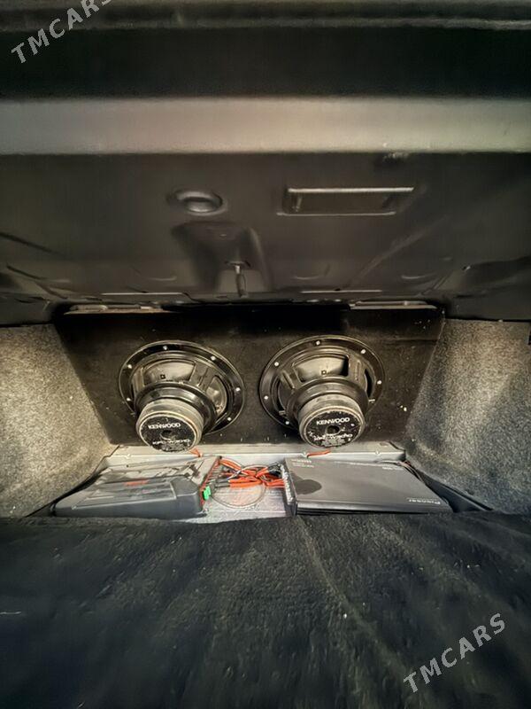 BMW E34 1992 - 110 000 TMT - Балканабат - img 10