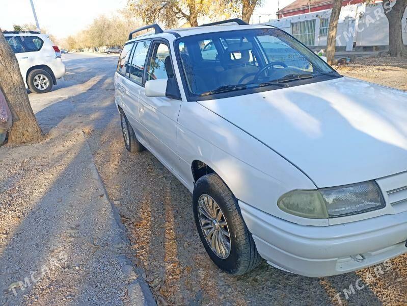 Opel Astra 1993 - 45 000 TMT - Балканабат - img 2