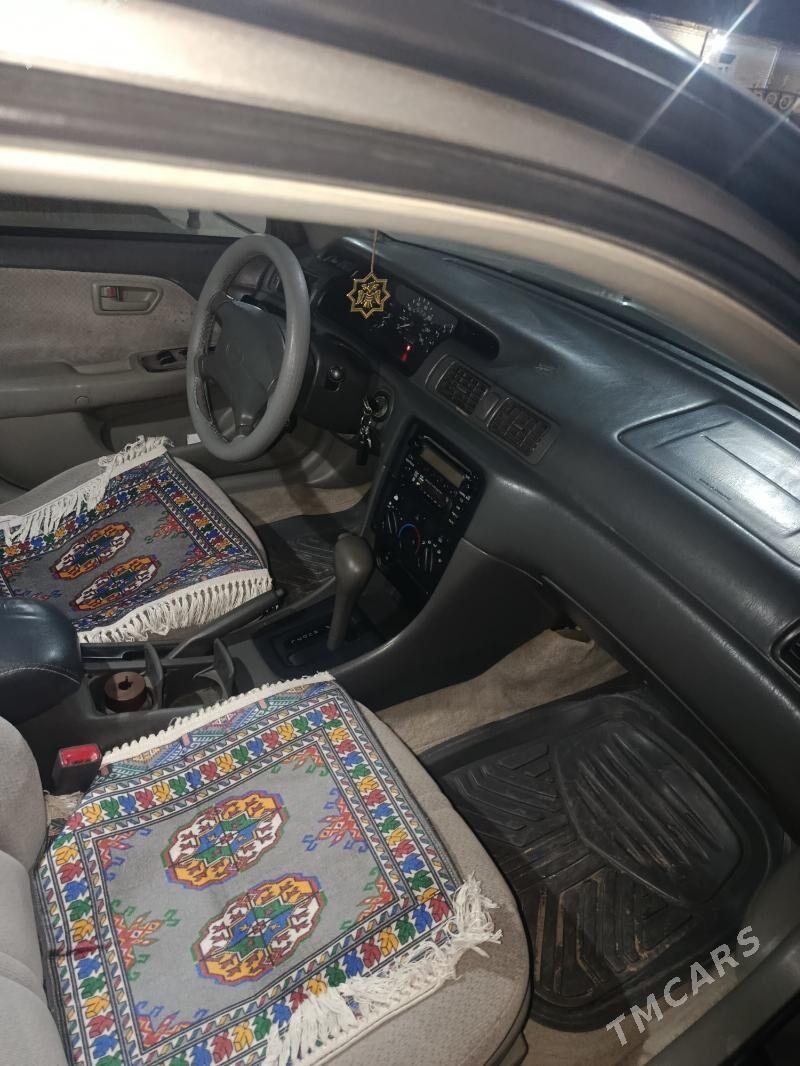 Toyota Camry 2000 - 155 000 TMT - Саят - img 7