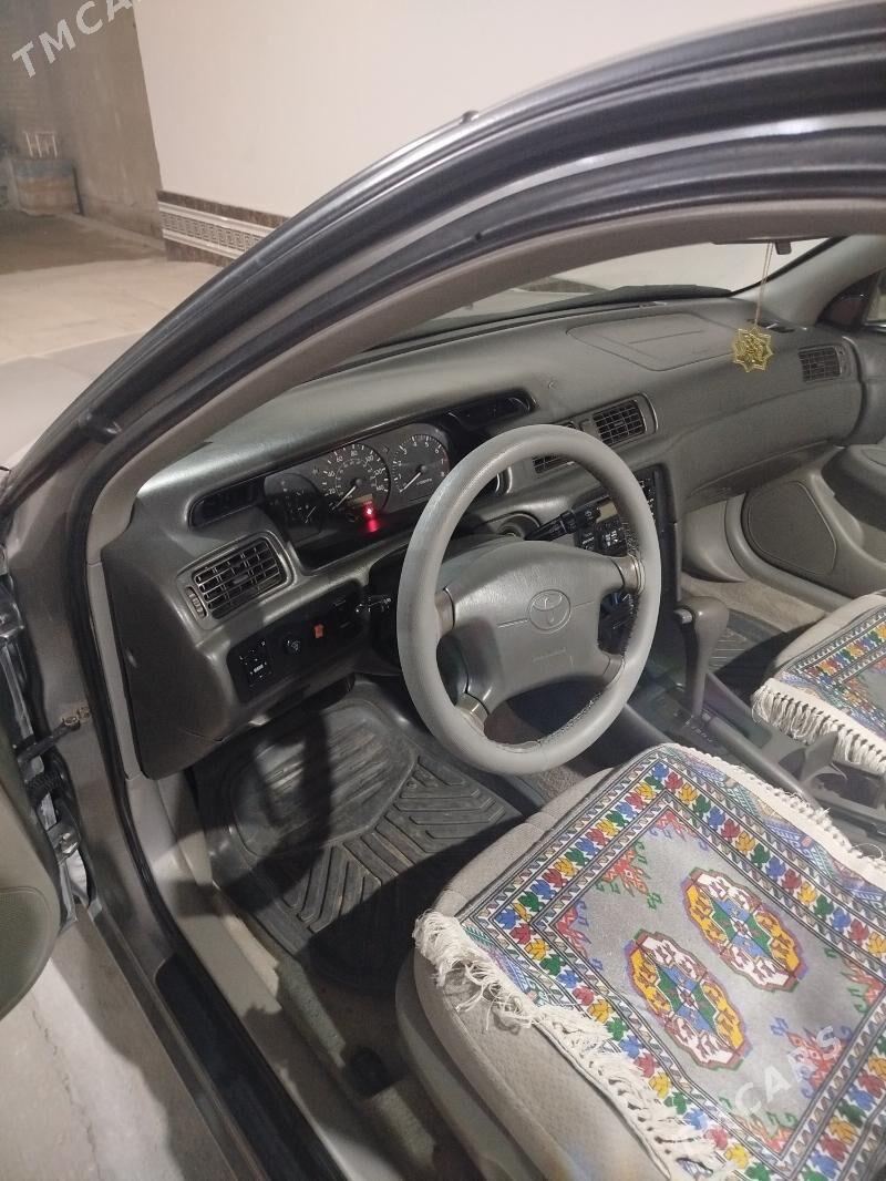Toyota Camry 2000 - 155 000 TMT - Саят - img 9