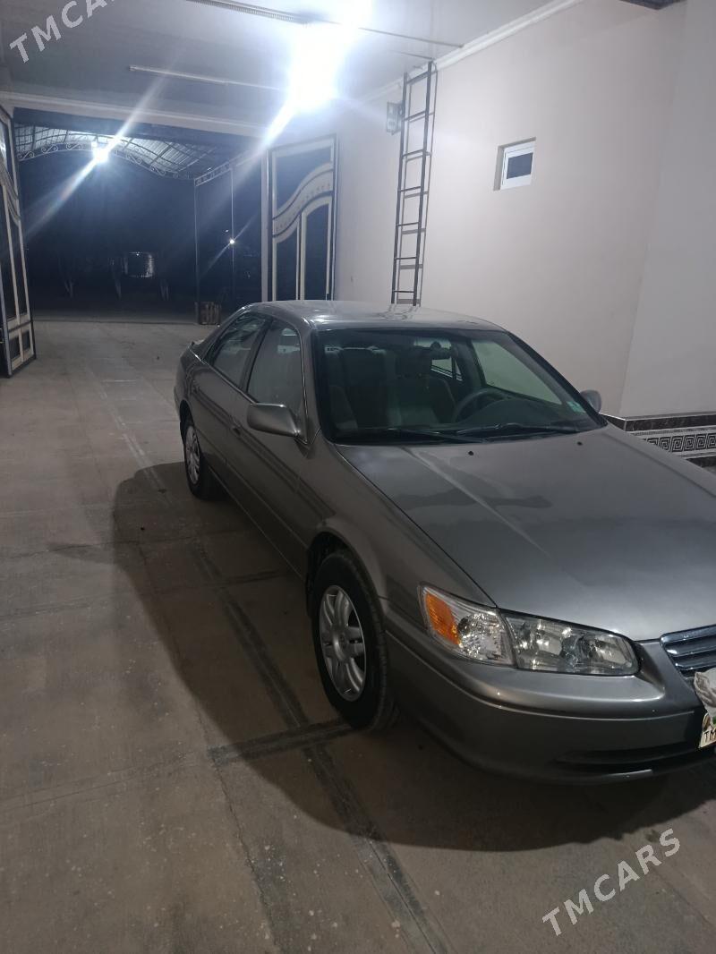 Toyota Camry 2000 - 155 000 TMT - Саят - img 5