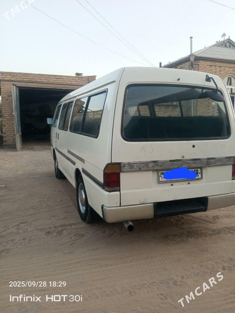 Toyota Hiace 1992 - 55 000 TMT - Mary - img 2