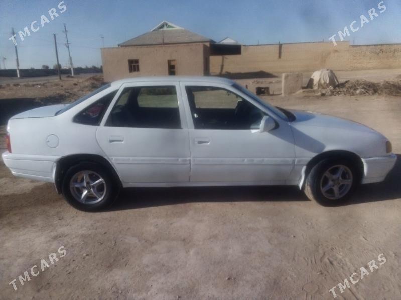 Opel Vectra 1991 - 25 000 TMT - Darganata - img 9