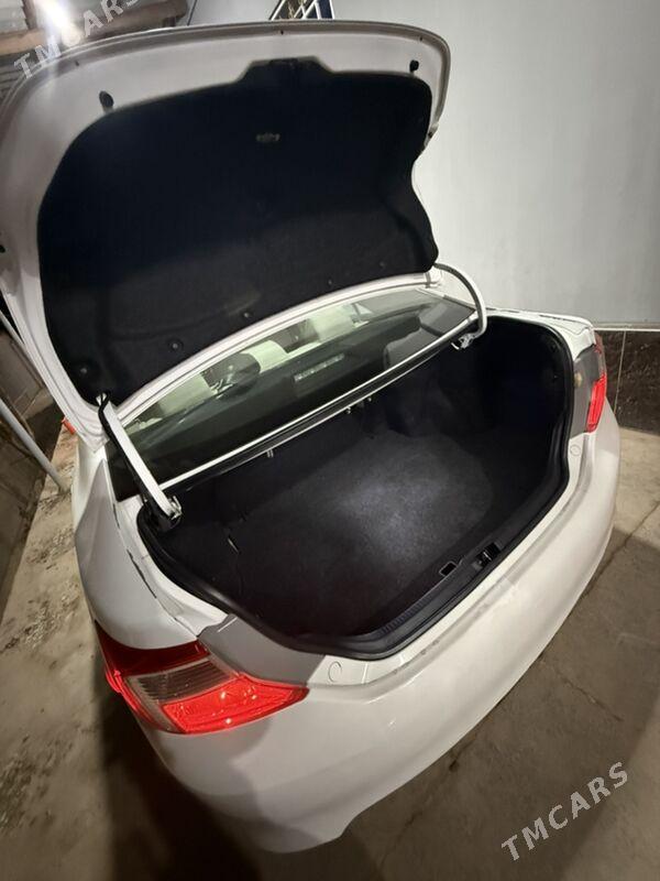 Toyota Camry 2013 - 240 000 TMT - Дашогуз - img 6