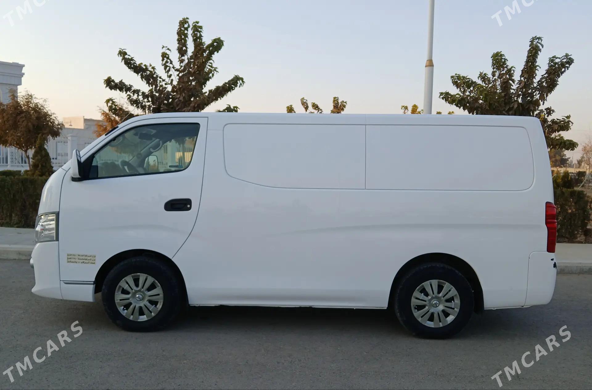Nissan Urvan 2019 - 320 000 TMT - Mary - img 2
