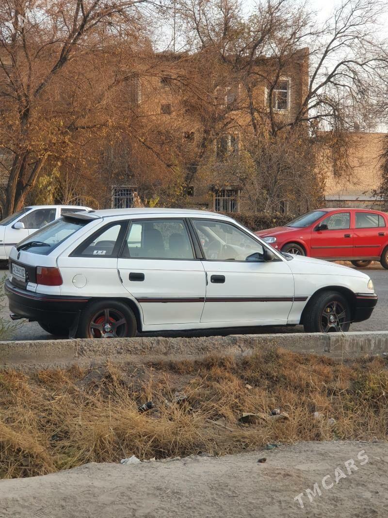Opel Astra 1992 - 42 000 TMT - Дашогуз - img 3