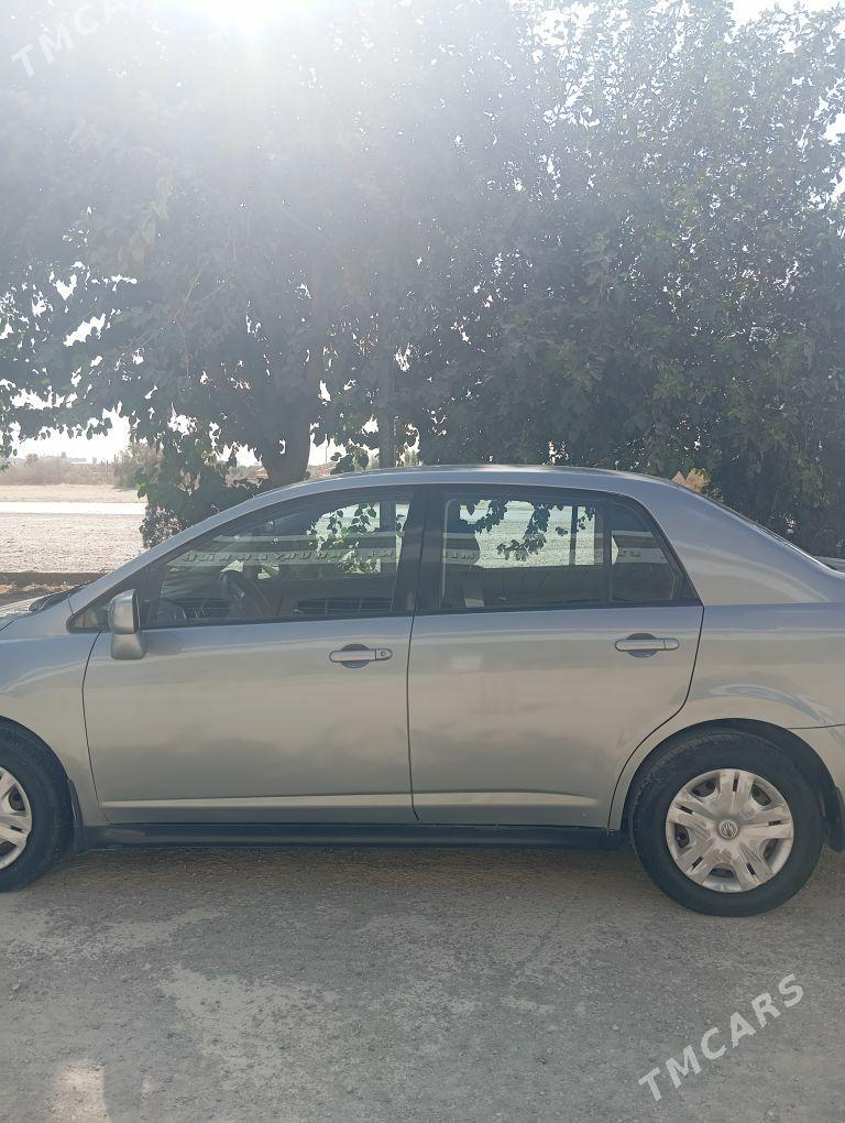 Nissan Versa 2010 - 100 000 TMT - Türkmenabat - img 5