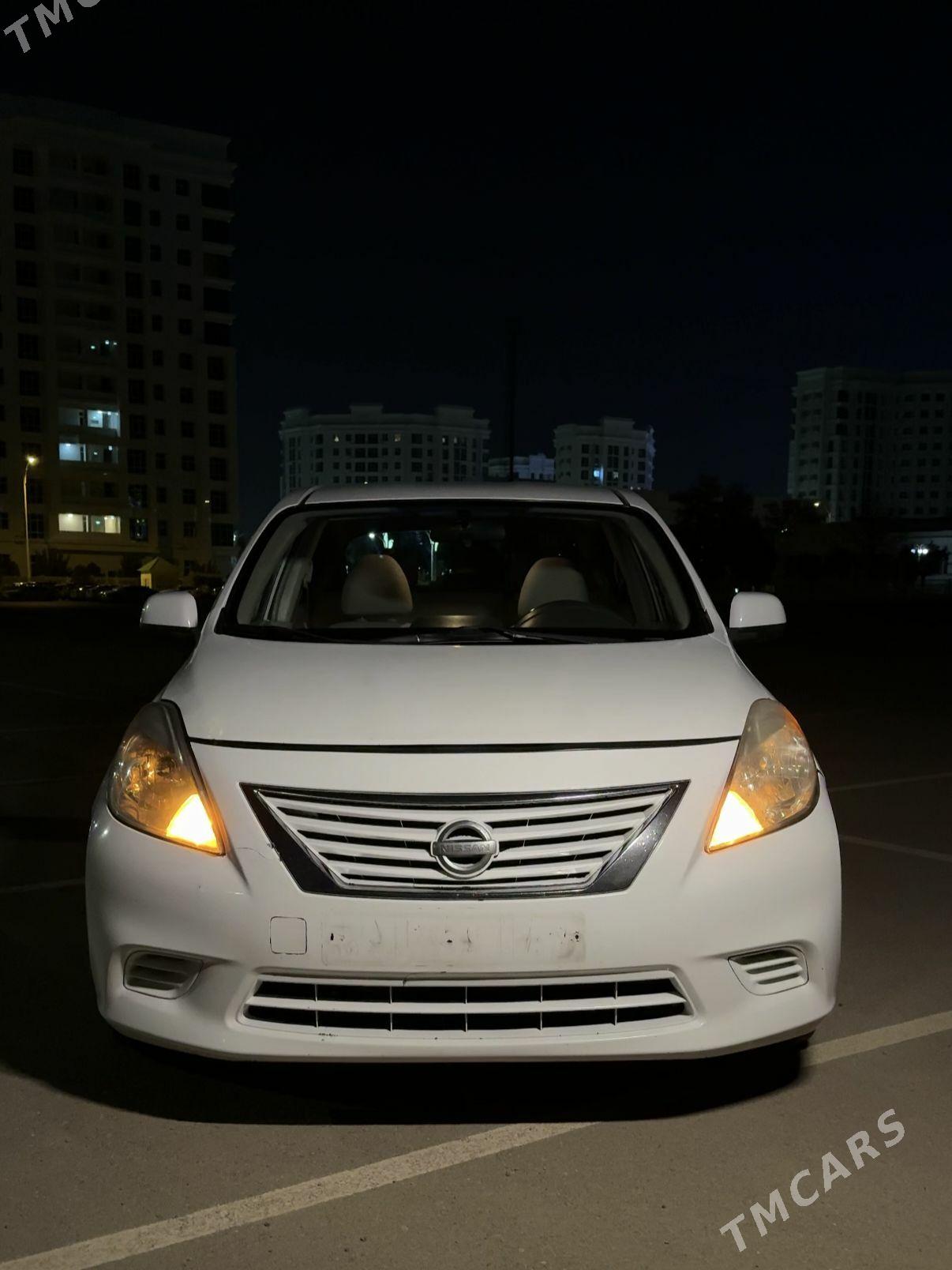 Nissan Versa 2012 - 123 000 TMT - Ашхабад - img 1