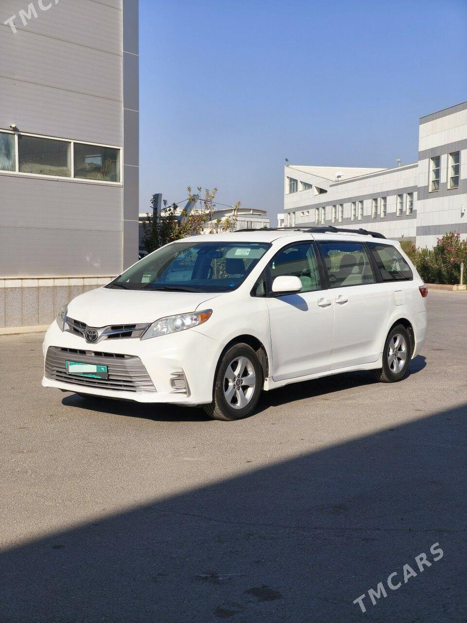 Toyota Sienna 2018 - 410 000 TMT - Ашхабад - img 3